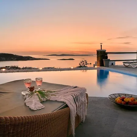 The Cosmopolitan Villa *