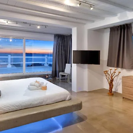 The Cosmopolitan Villa *